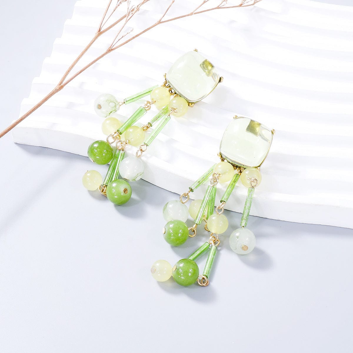 Trendsi Gum Leaf / One Size Acrylic Bead Dangle Earrings Acrylic Bead Dangle Earrings