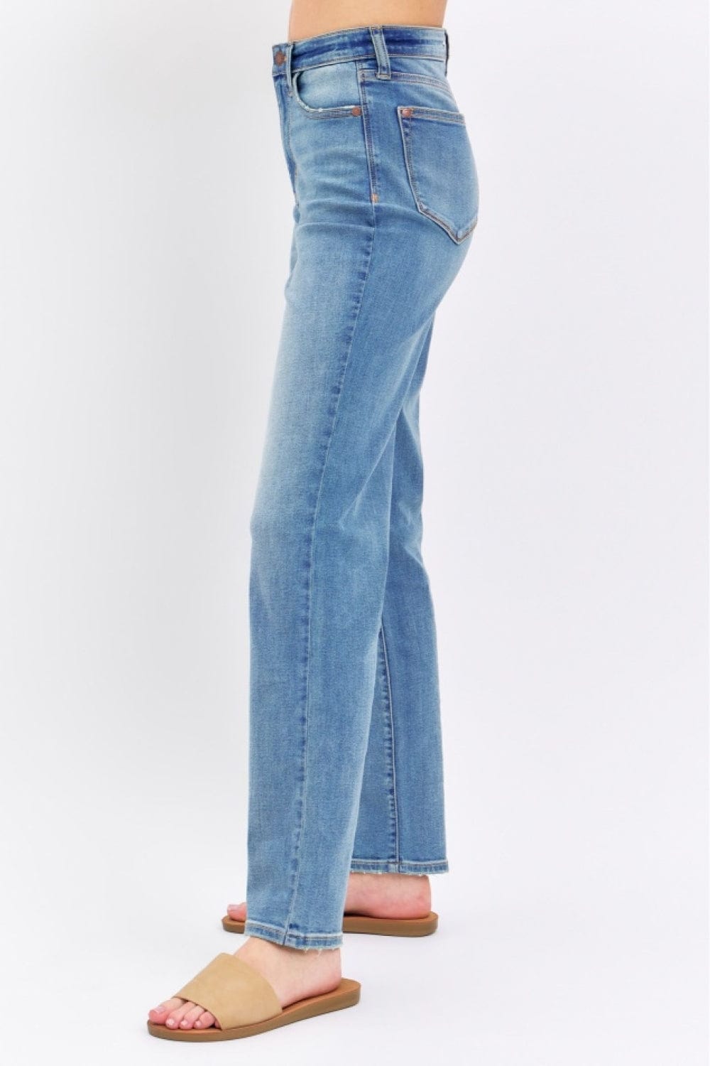 Trendsi Judy Blue Full Size High Waist Straight Jeans Judy Blue Full Size High Waist Straight Jeans