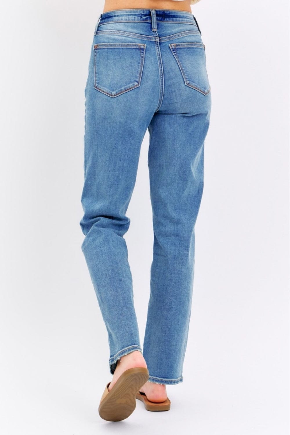 Trendsi Judy Blue Full Size High Waist Straight Jeans Judy Blue Full Size High Waist Straight Jeans