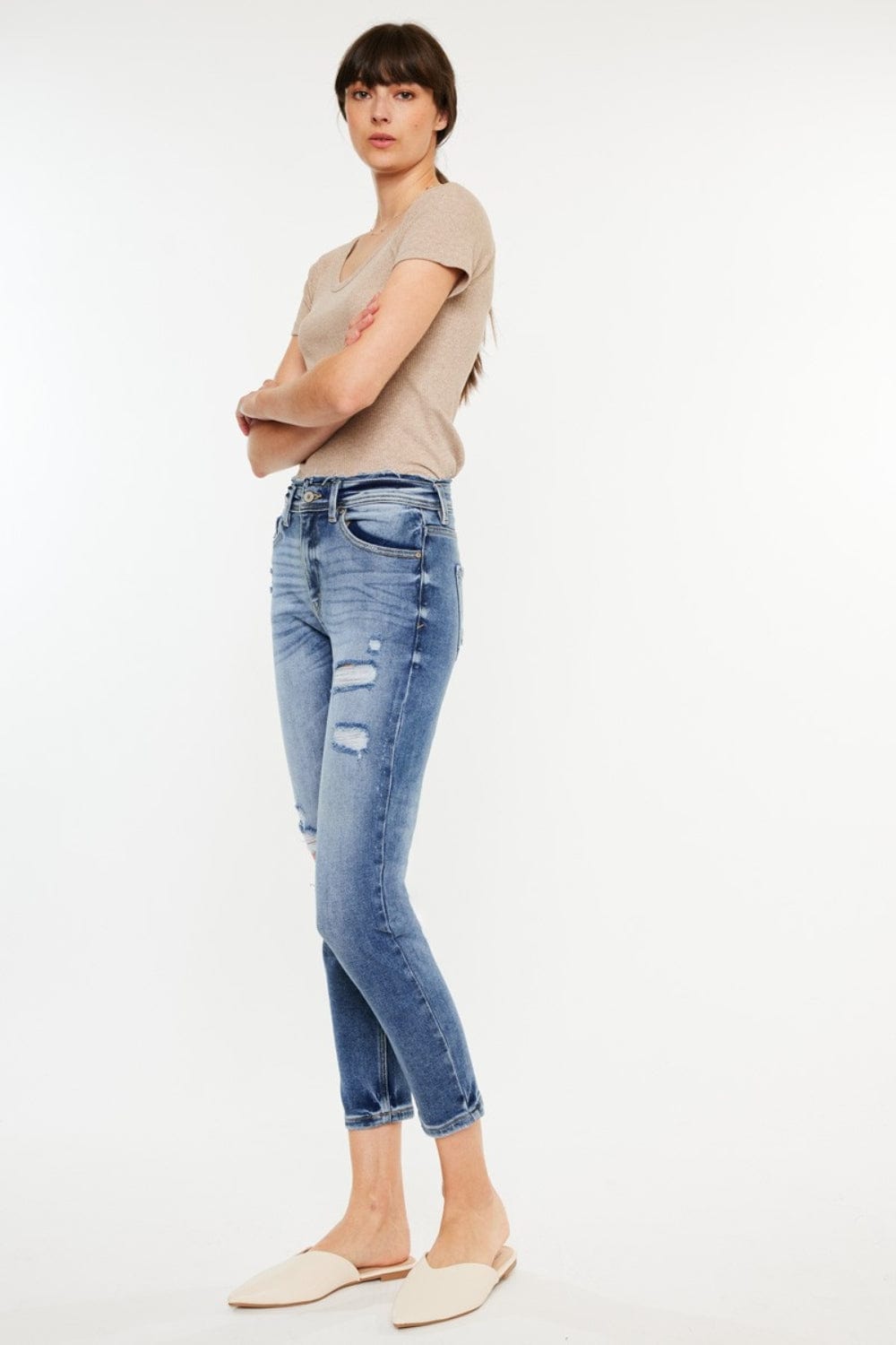 Trendsi Kancan High Rise Distressed Mom Jeans Kancan High Rise Distressed Mom Jeans