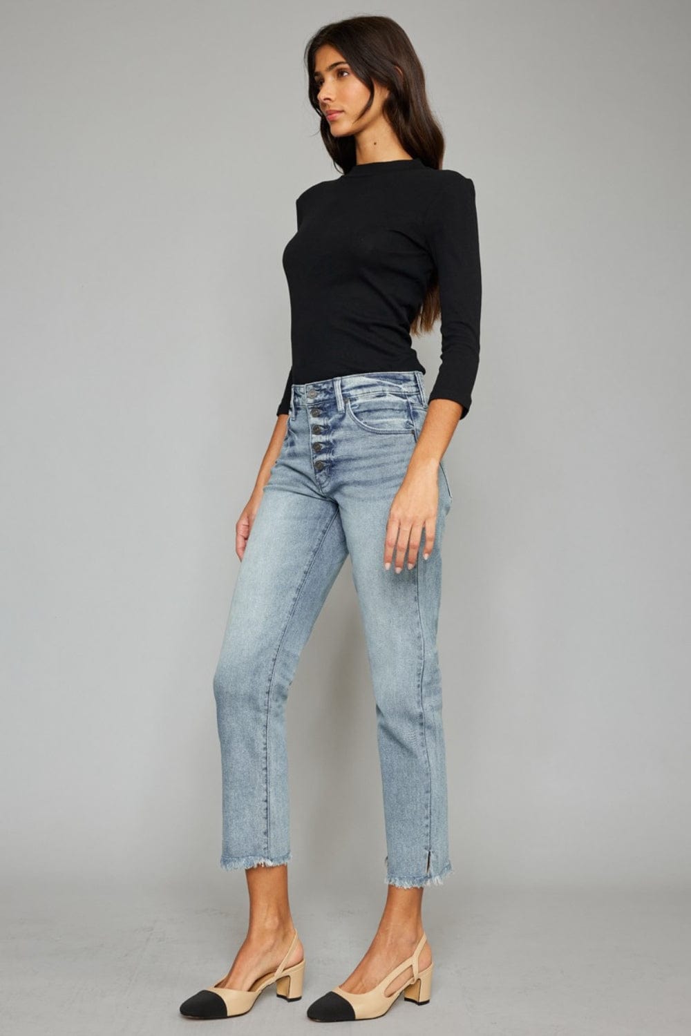 Trendsi Kancan High Waist Button Fly Raw Hem Cropped Straight Jeans Kancan High Waist Button Fly Raw Hem Cropped Straight Jeans