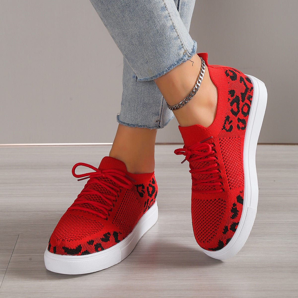 Trendsi Lace-Up Leopard Flat Sneakers Lace-Up Leopard Flat Sneakers
