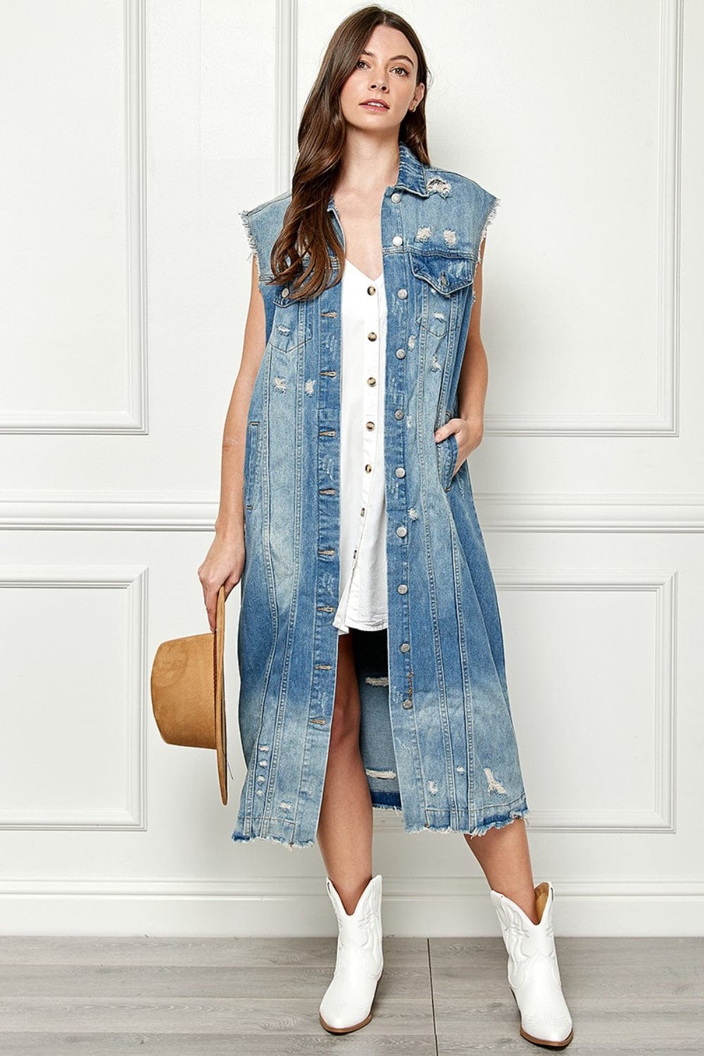 Trendsi MEDWASH / S Veveret Full Size Distressed Sleeveless Longline Denim Jacket Veveret Full Size Distressed Sleeveless Longline Denim Jacket