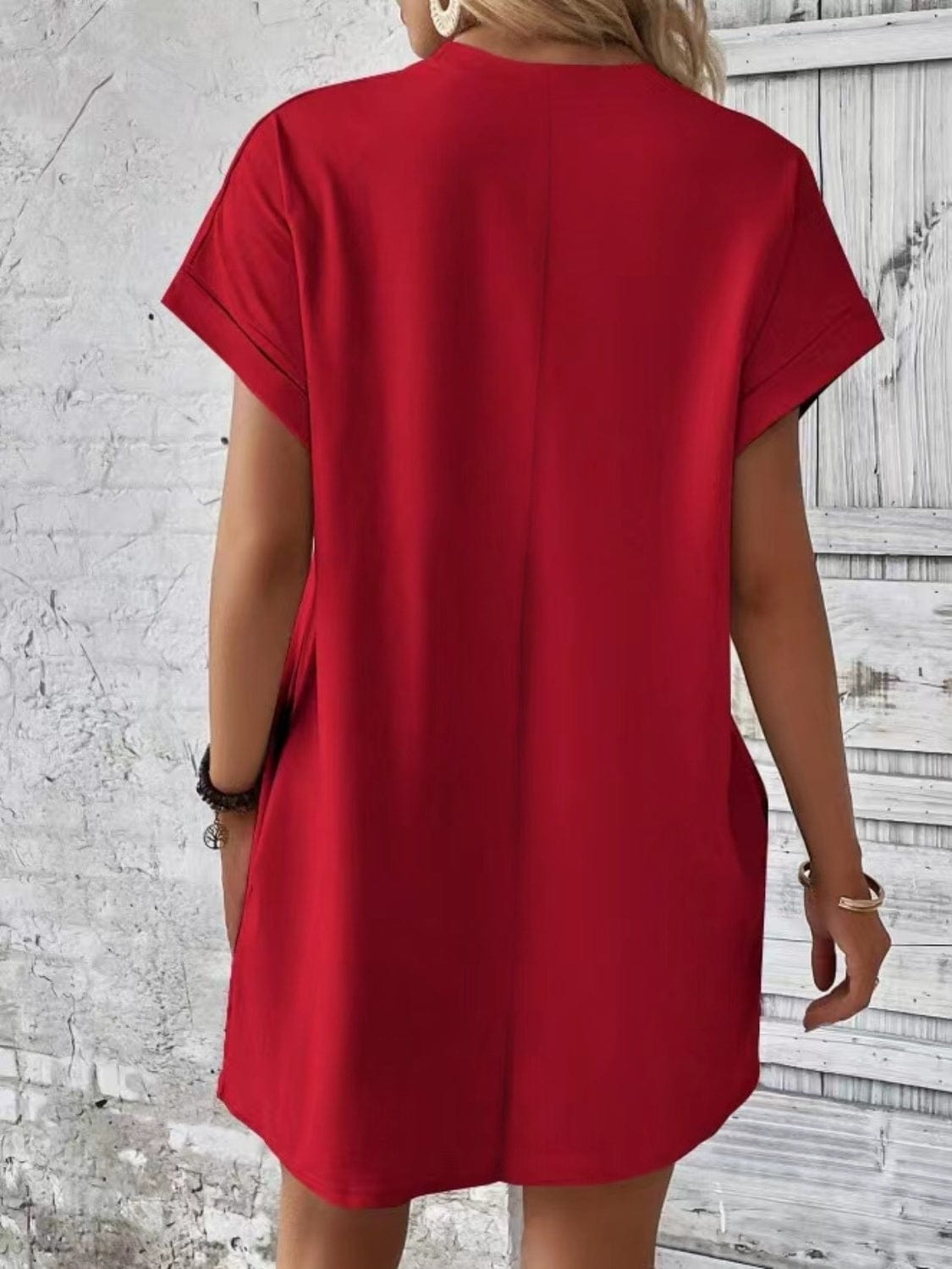Trendsi Pocketed Round Neck Short Sleeve Dress Pocketed Round Neck Short Sleeve Dress