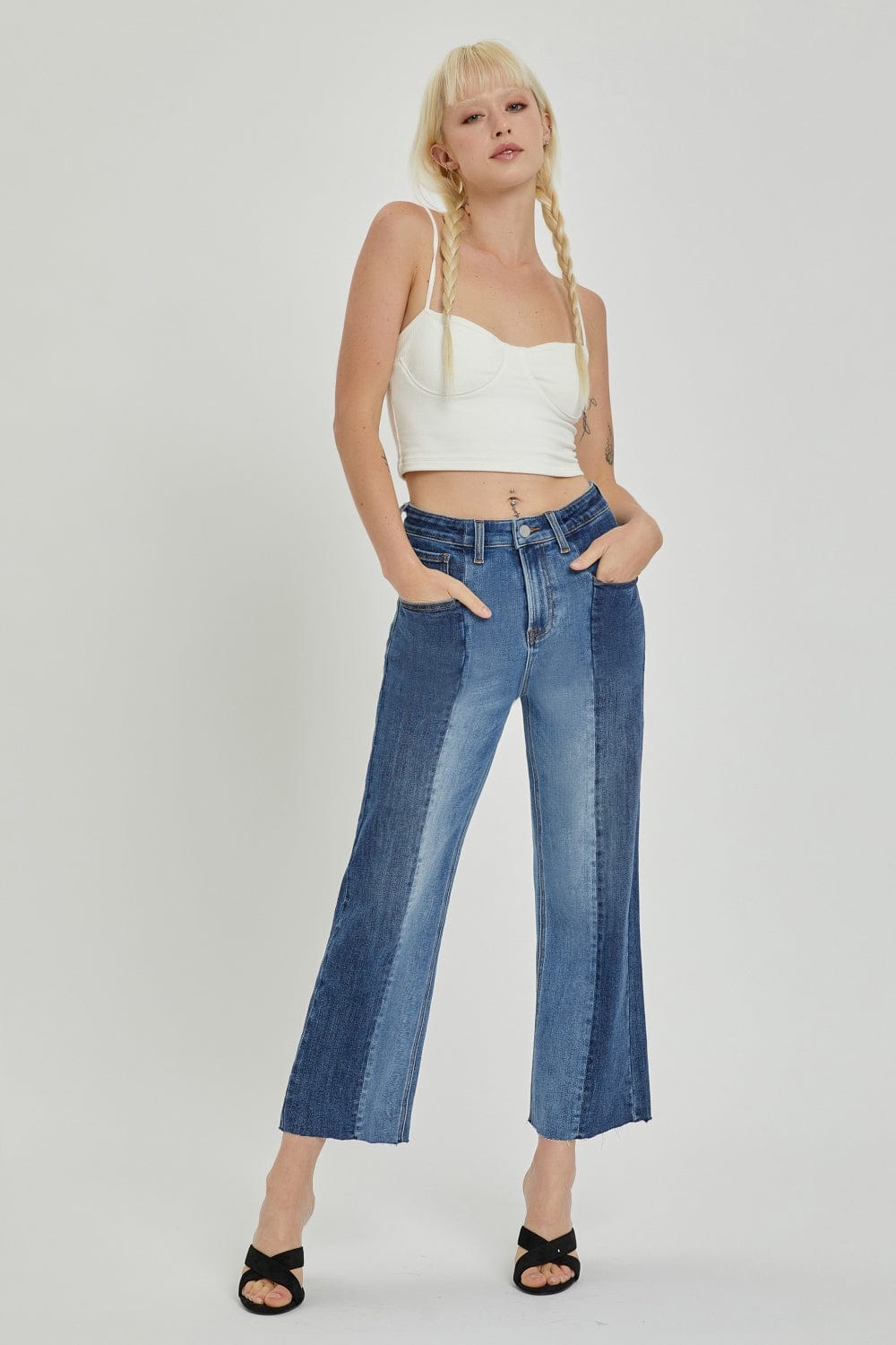 Trendsi RISEN Full Size Mid-Rise Waist Two-Tones Jeans with Pockets RISEN Full Size Mid-Rise Waist Two-Tones Jeans with Pockets