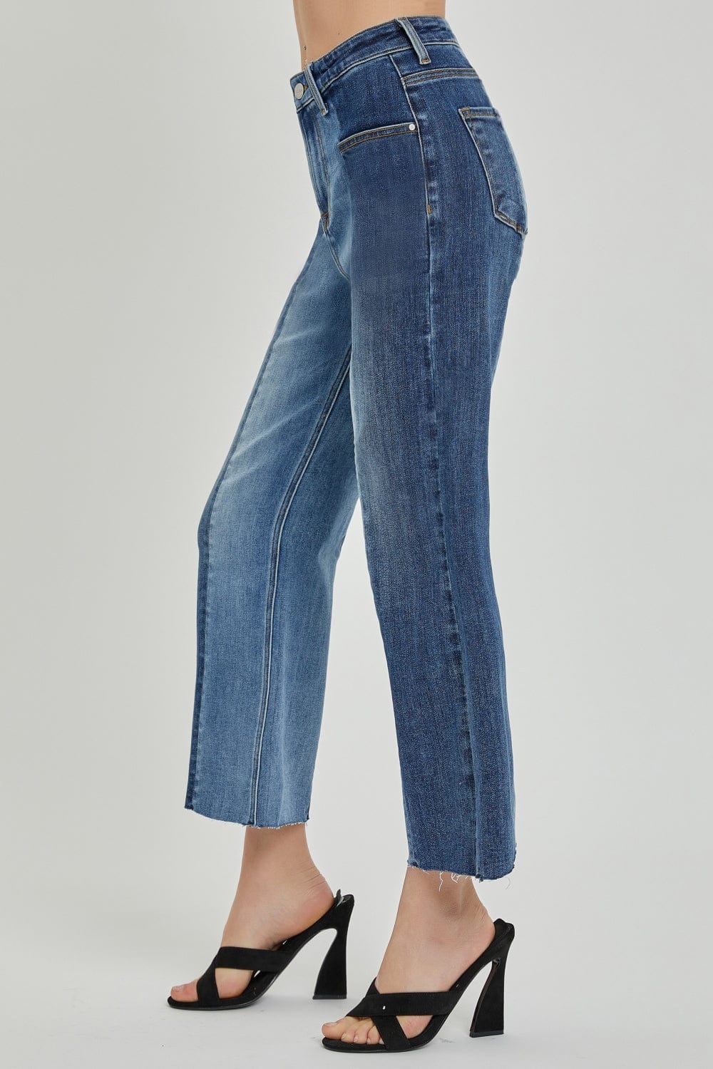 Trendsi RISEN Full Size Mid-Rise Waist Two-Tones Jeans with Pockets RISEN Full Size Mid-Rise Waist Two-Tones Jeans with Pockets
