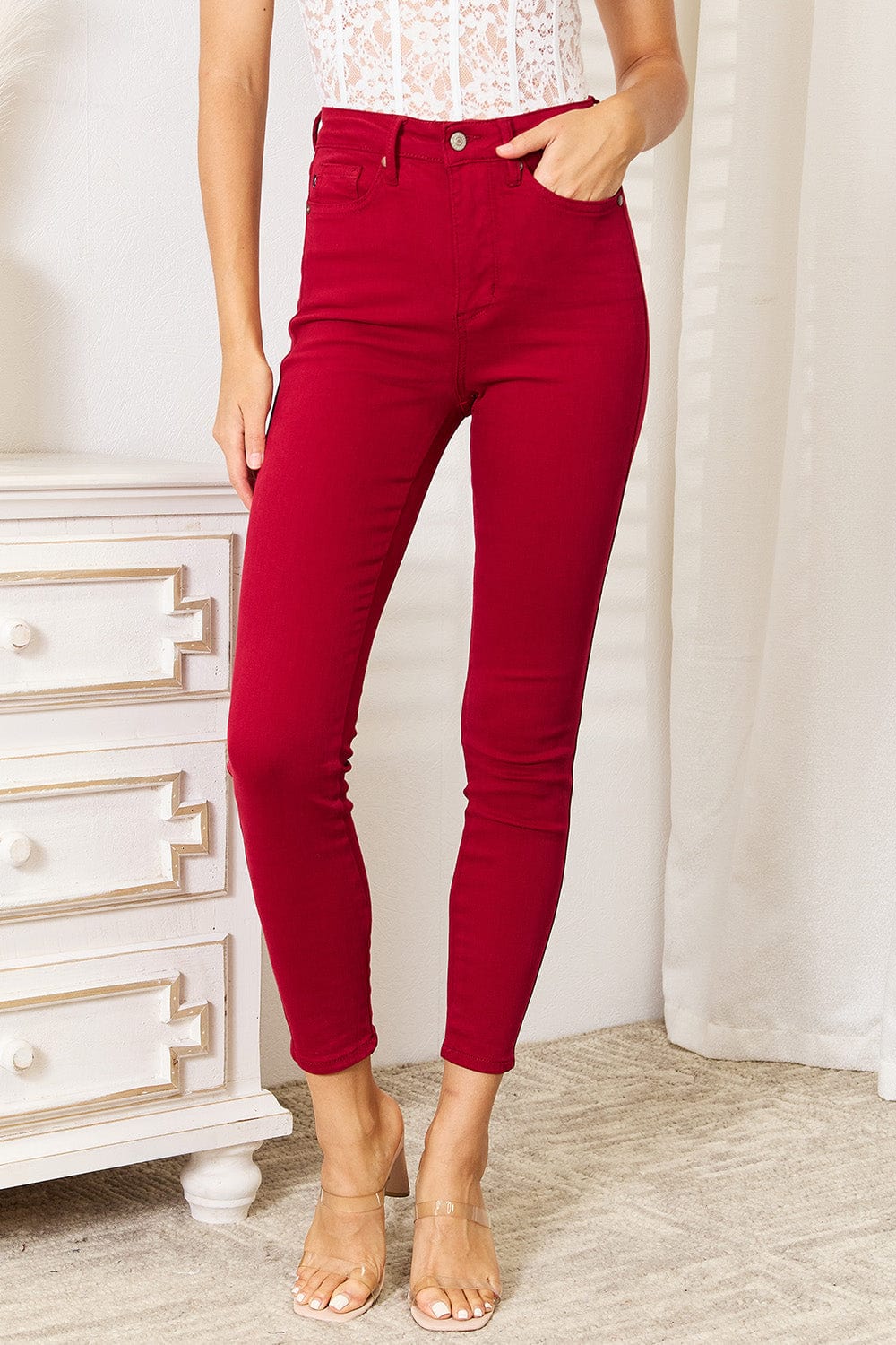 Trendsi Scarlet / 0(24) Judy Blue Full Size High Waist Tummy Control Skinny Jeans Judy Blue Full Size High Waist Tummy Control Skinny Jeans