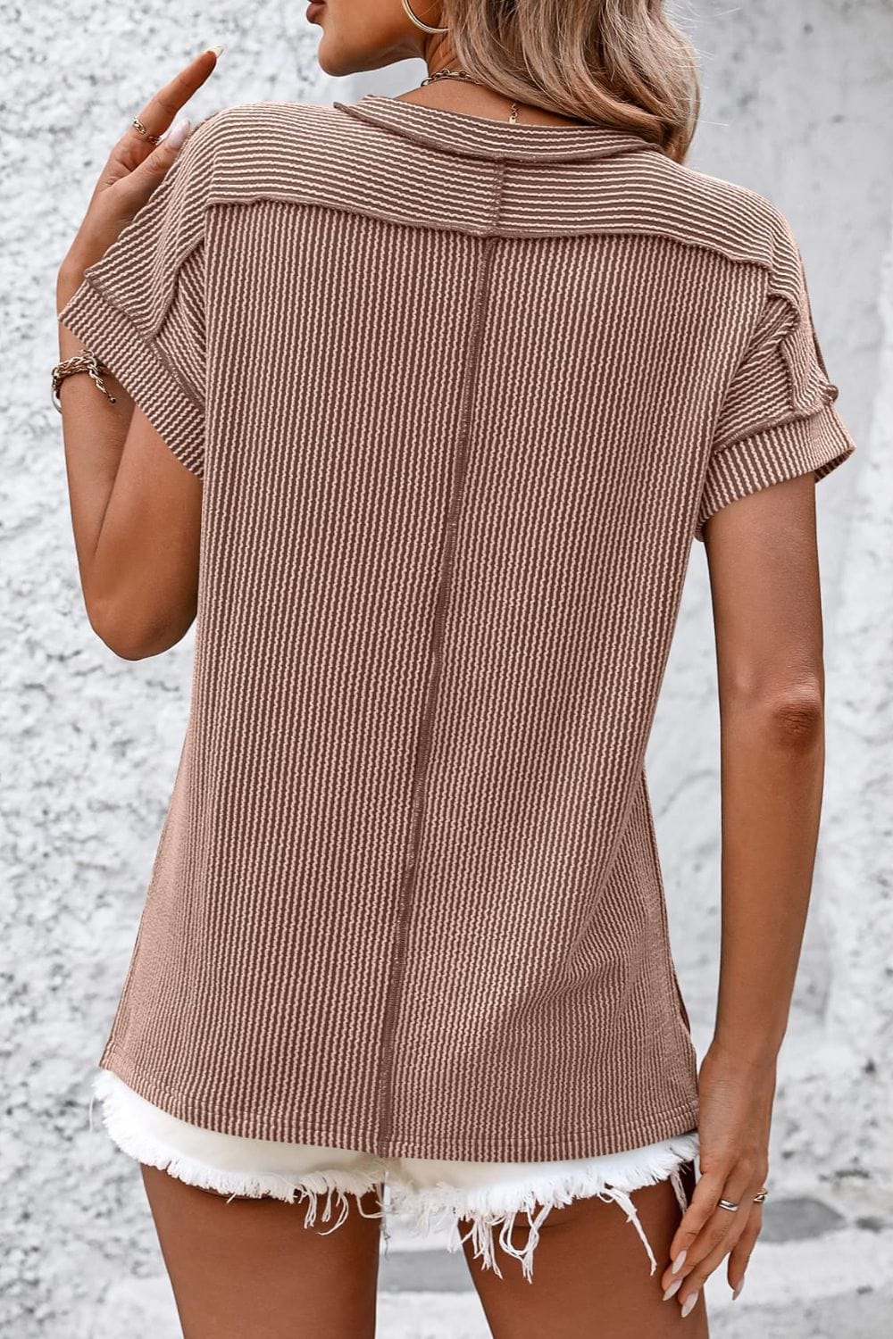 Trendsi Striped Round Neck Short Sleeve T-Shirt Striped Round Neck Short Sleeve T-Shirt