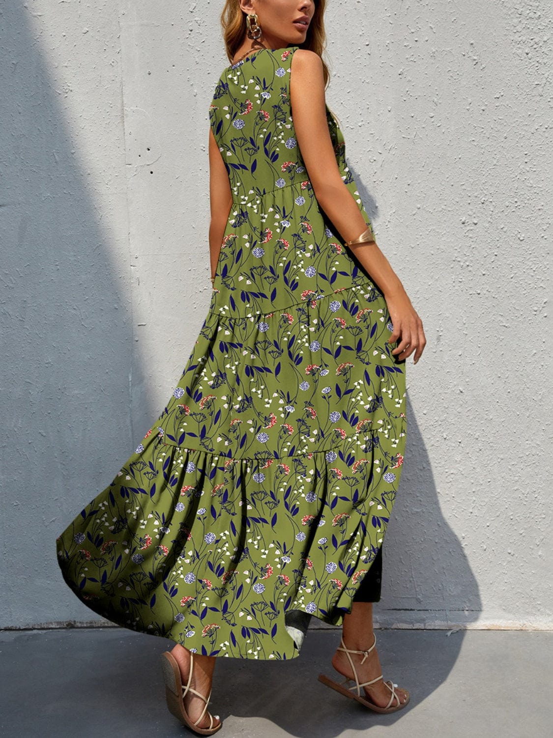 Trendsi Tiered Printed V-Neck Sleeveless Dress Tiered Printed V-Neck Sleeveless Dress