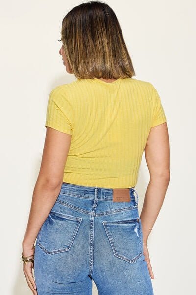 Trendsi Basic Bae Ribbed Round Neck Short Sleeve T-Shirt Basic Bae Ribbed Round Neck Short Sleeve T-Shirt