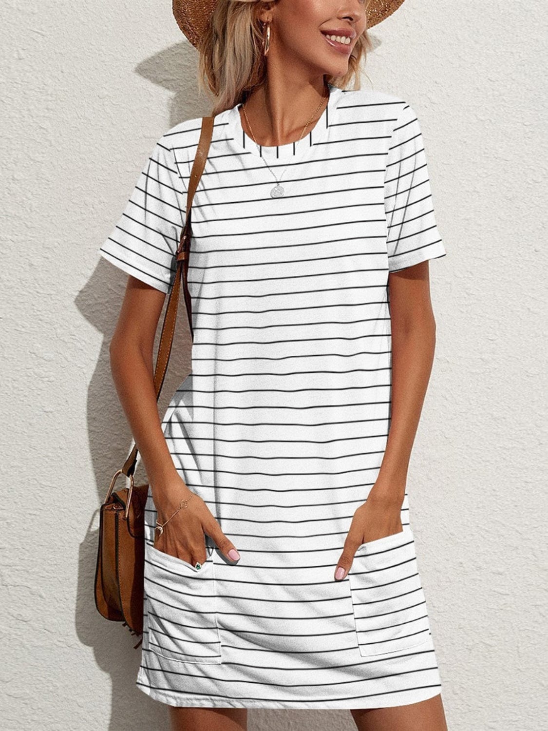 Trendsi White / S Pocketed Striped Round Neck Short Sleeve Dress Pocketed Striped Round Neck Short Sleeve Dress